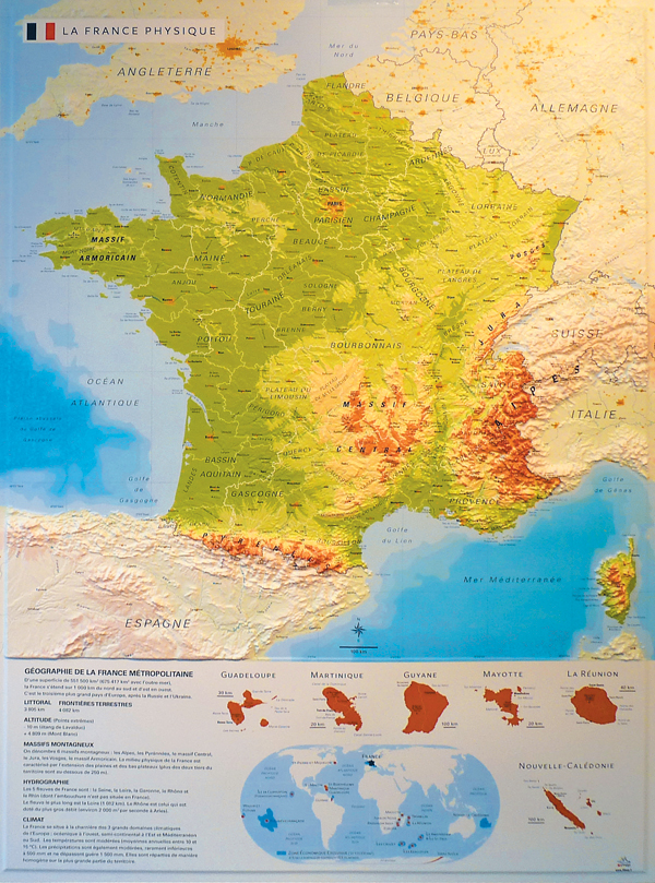 Les cartes de France en plastique avec les départements et les